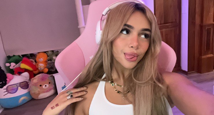 Demisux is one of the top Swedish streamers on Twitch